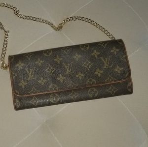 SOLD twin pochette